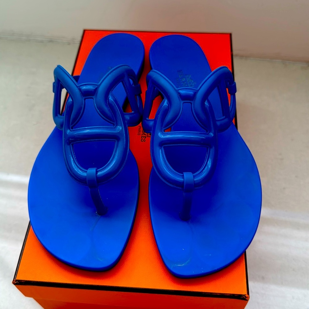 Hermes beach flip flops rubber material, size 38 women’s